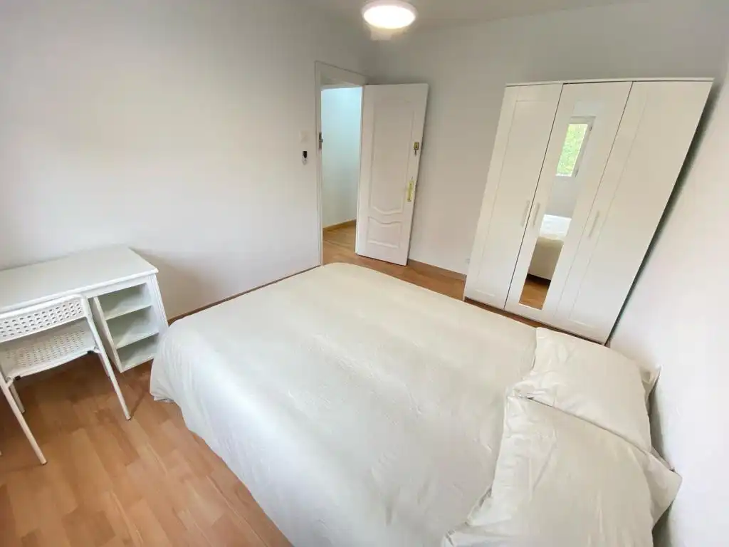 Habitación en Calle Orio, 5, Los Ángeles