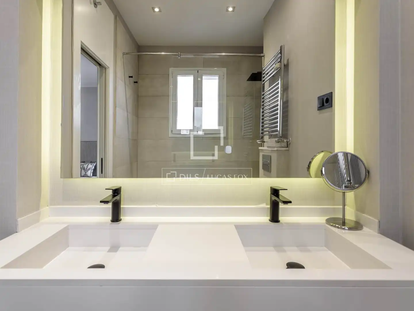 Bathroom of Flat for rent in Barrio de Salamanca