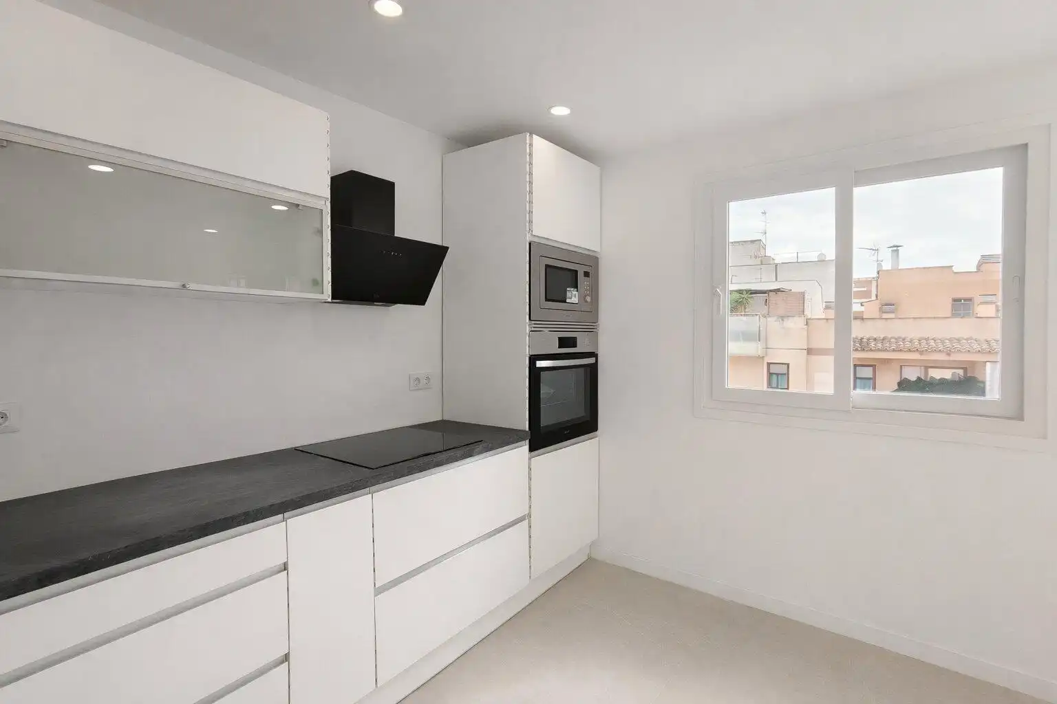 Cocina de Apartamento en venta en  Palma de Mallorca con Aire acondicionado y Balcón