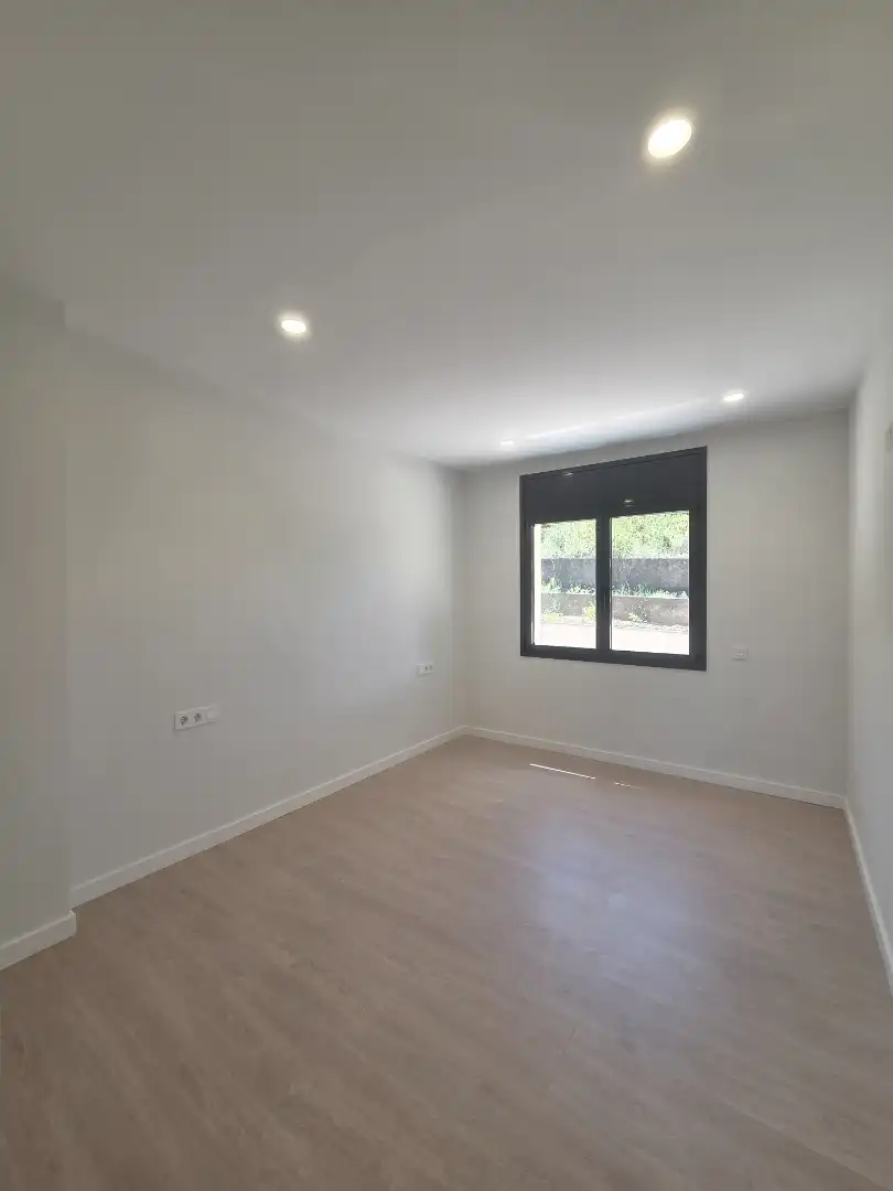 Dormitori de Casa o xalet en venda en Torrelles de Llobregat amb Aire condicionat, Calefacció i Jardí privat