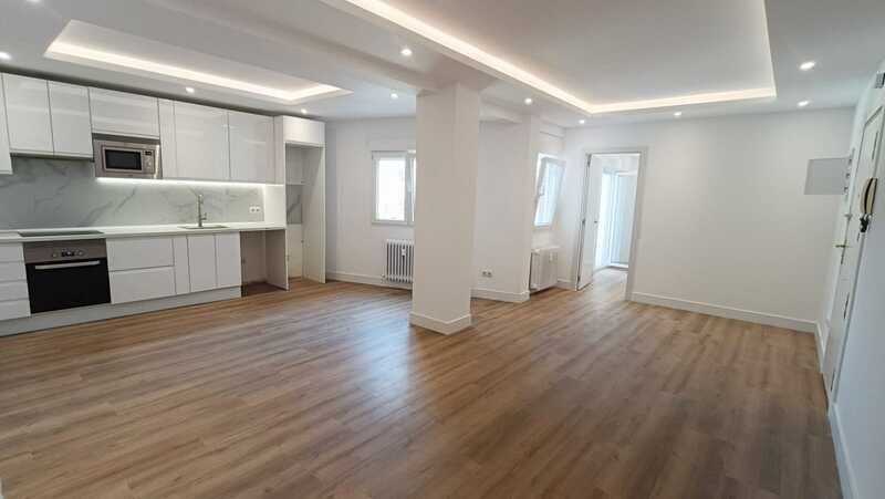 Piso en venta en  Madrid Capital con Calefacción y Terraza