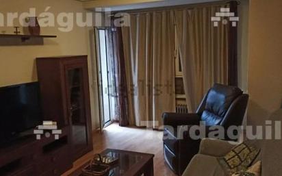 Wohnzimmer von Wohnung zum verkauf in Salamanca Capital mit Balkon