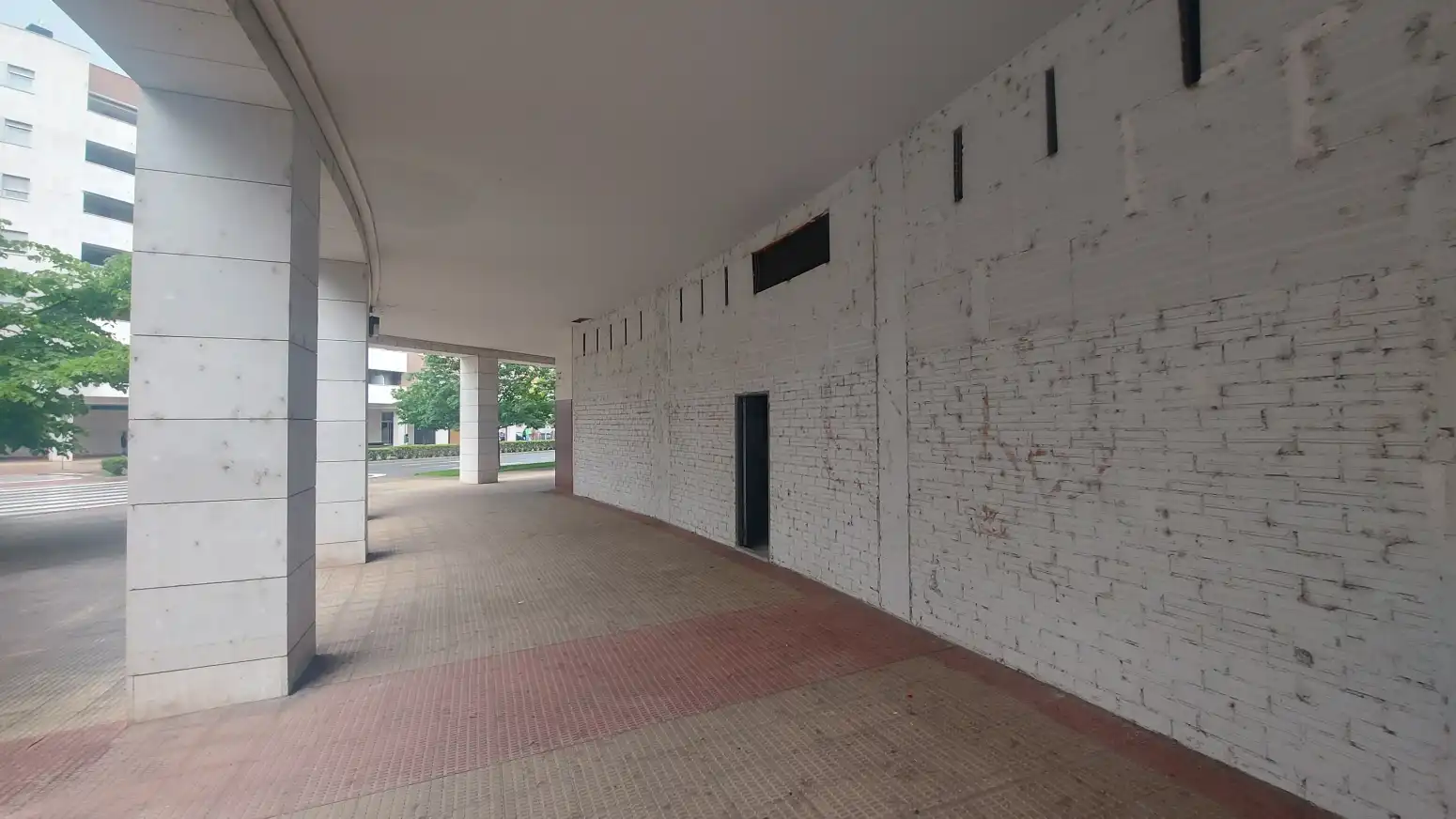 Local de alquiler en  Logroño