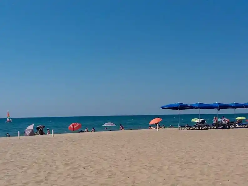 Vista exterior de Pis en venda en Calafell amb Aire condicionat i Balcó