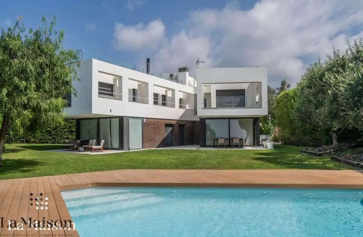 Vista exterior de Casa o xalet en venda en Sant Andreu de Llavaneres amb Aire condicionat, Calefacció i Jardí privat