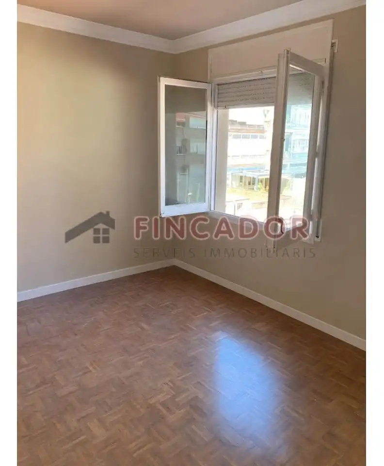 Appartamento con ascensore in vendita a Carrer de València, imagen 4