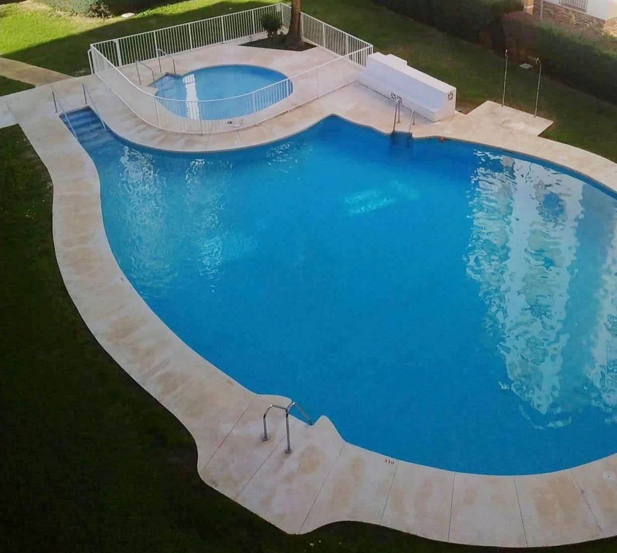 Swimming pool of Flat for sale in Málaga Capital  with Air Conditioner, Heating and Private garden