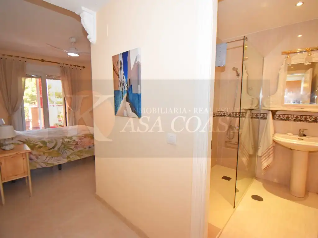 Flat for sale in Fuengirola  with Air Conditioner, Private garden and Terrace
