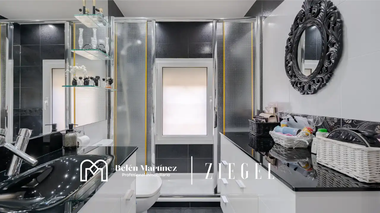 Baño de Casa o chalet en venta en Urbanizaciones
