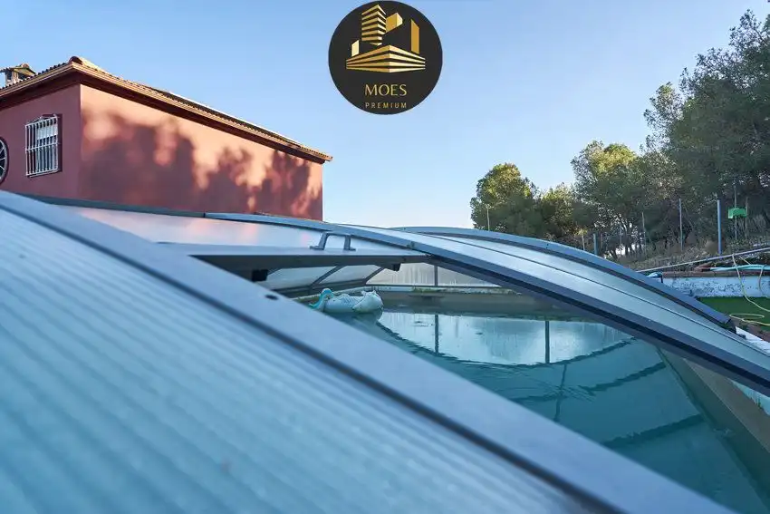 Piscina de Casa o xalet en venda en Jaén amb Aire condicionat, Calefacció i Terrassa