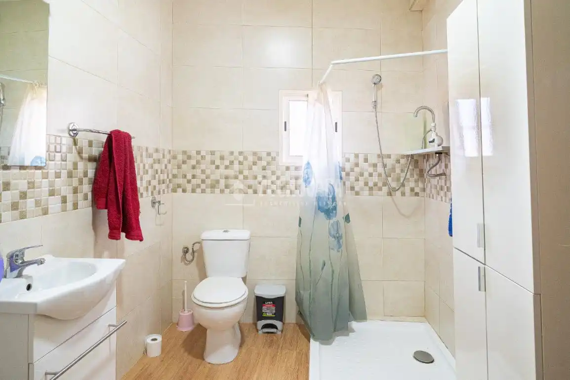 Bathroom of Country homes for sale in Jódar  with Air Conditioner and Heating