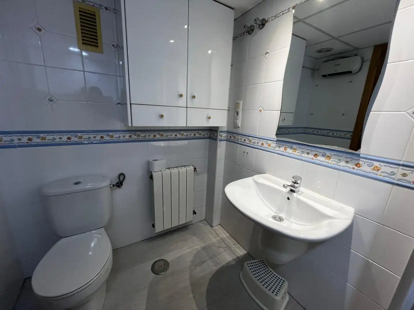 Baño de Piso en venta en Murcia con Aire acondicionado, Calefacción y Jardín privado