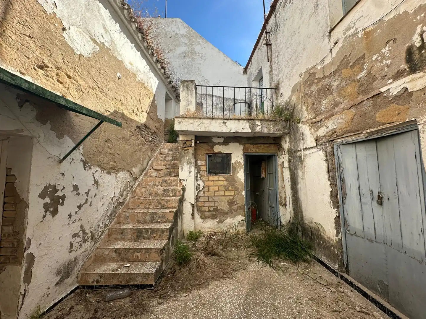 Außenansicht von Haus oder Chalet zum Verkauf in Marchena