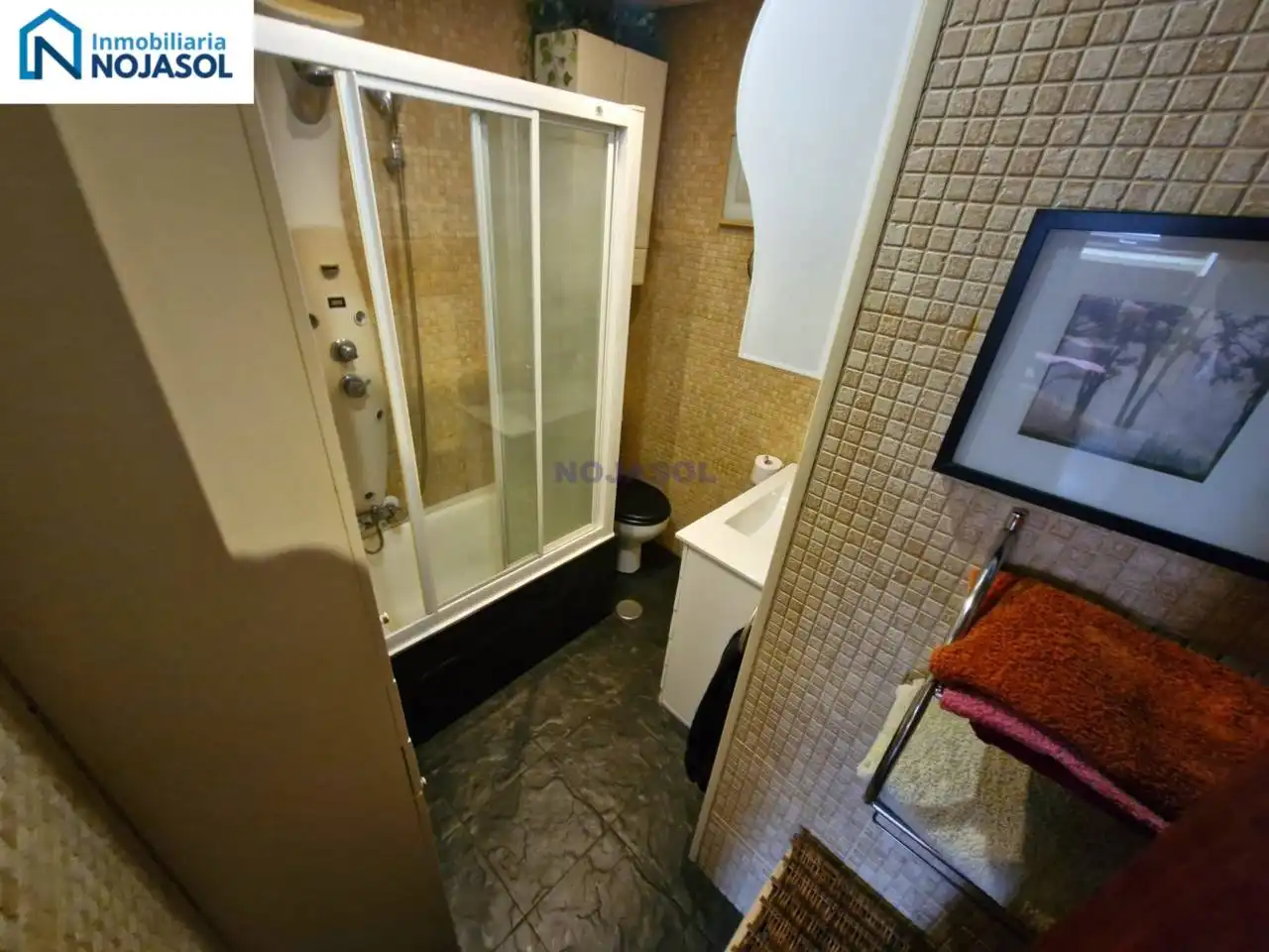 Bany de Apartament en venda en Noja amb Calefacció, Terrassa i Moblat