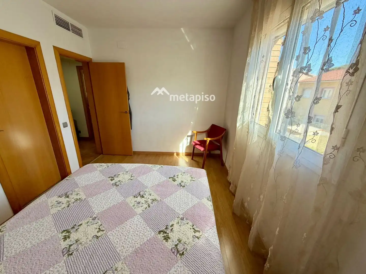 Dormitori de Casa o xalet en venda en El Vendrell amb Aire condicionat, Calefacció i Piscina