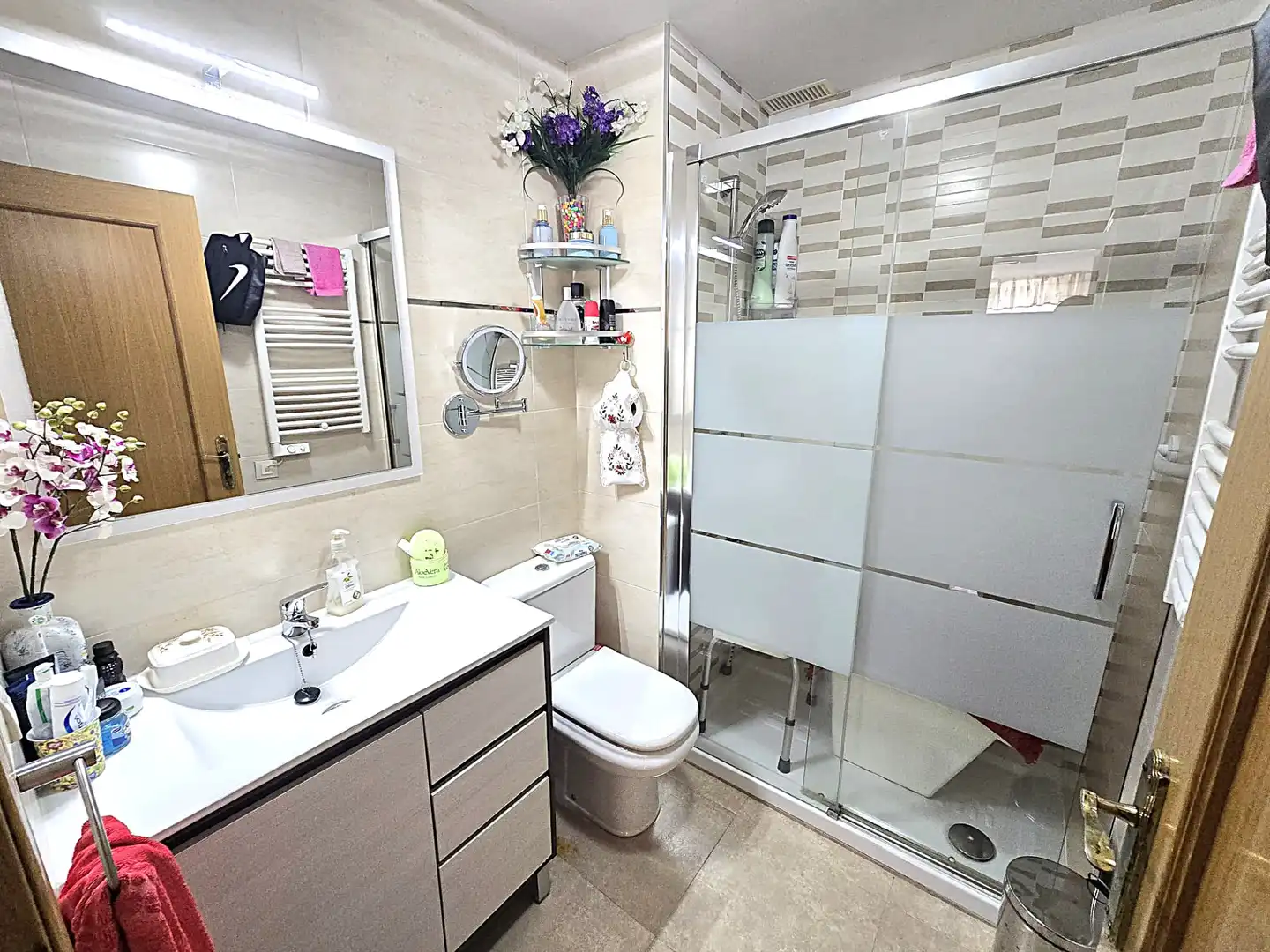 Baño de Piso en venta en Madrid con Calefacción y Amueblado