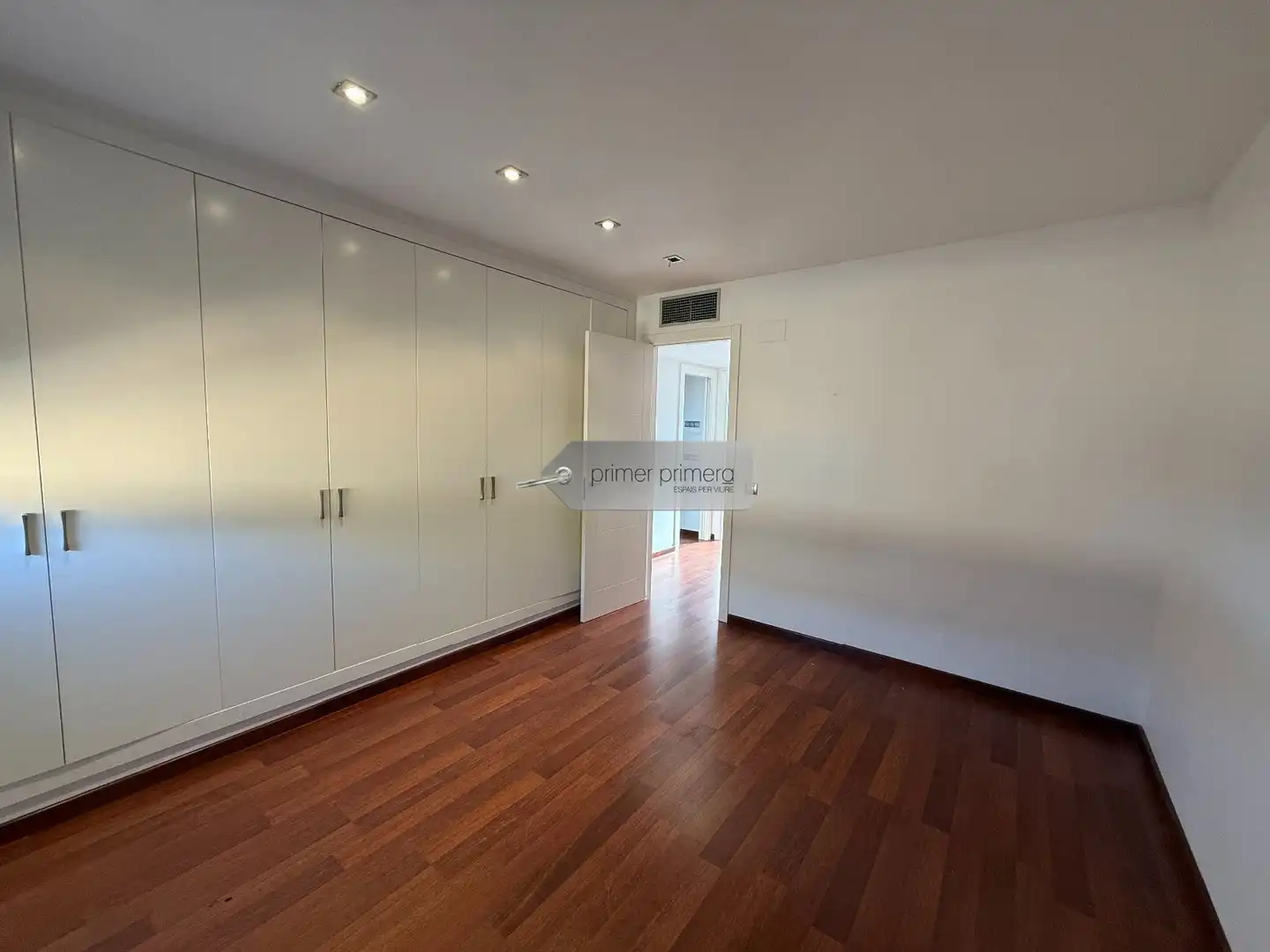 Casa o chalet en venta en Vilobí d'Onyar con Aire acondicionado, Calefacción y Jardín privado