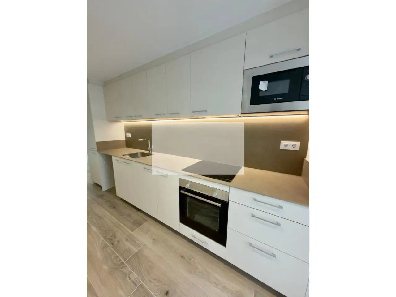 Cuina de Dúplex de lloguer en Sabadell amb Aire condicionat, Calefacció i Terrassa