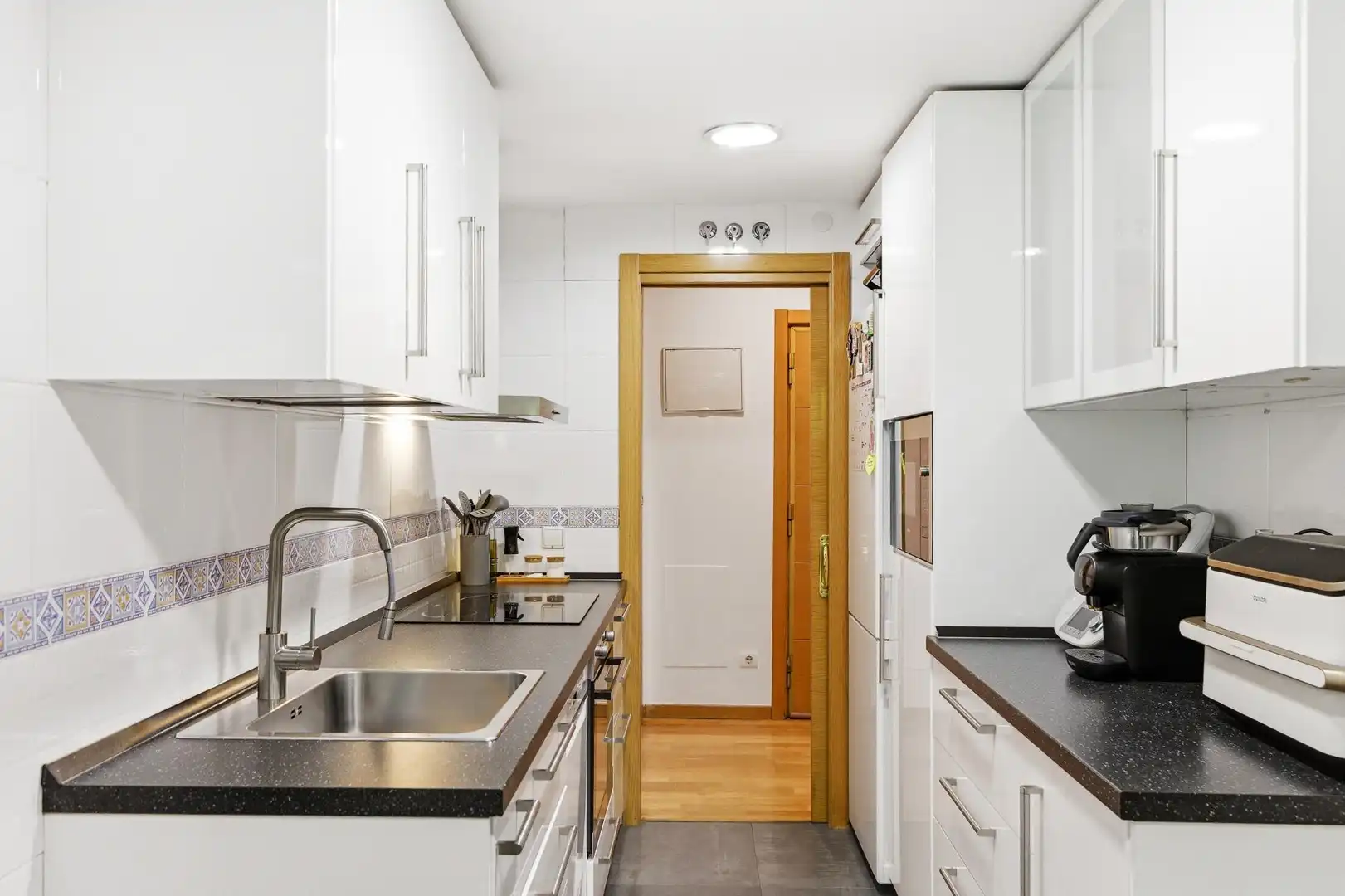 Cocina de Planta baja en venta en Madrid con Calefacción, Jardín privado y Piscina comunitaria