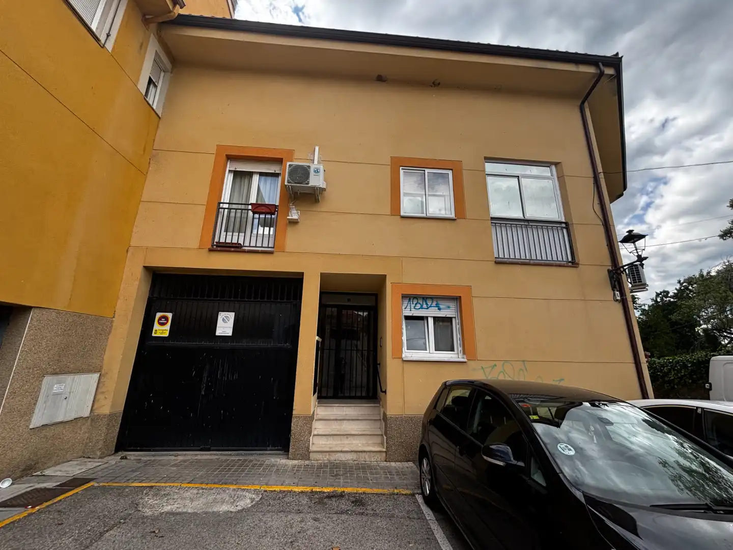 Außenansicht von Wohnung zum Verkauf in El Molar (Madrid) mit Klimaanlage, Heizung und Internet