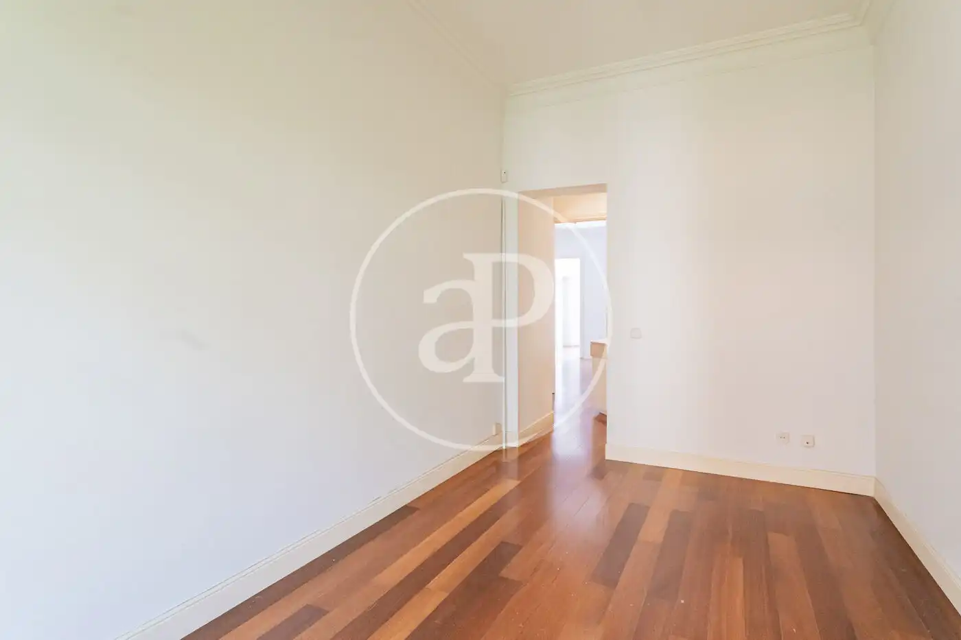 Flat for rent in Madrid  with Heating, Storage room and Balcony
