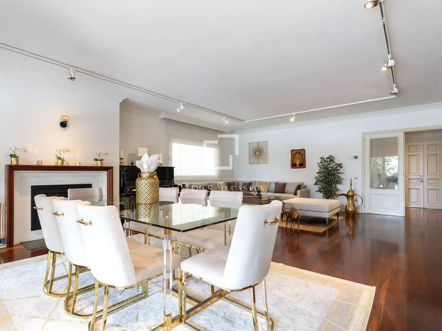 Sala d'estar de Casa o xalet en venda en Sant Just Desvern amb Aire condicionat, Calefacció i Jardí privat