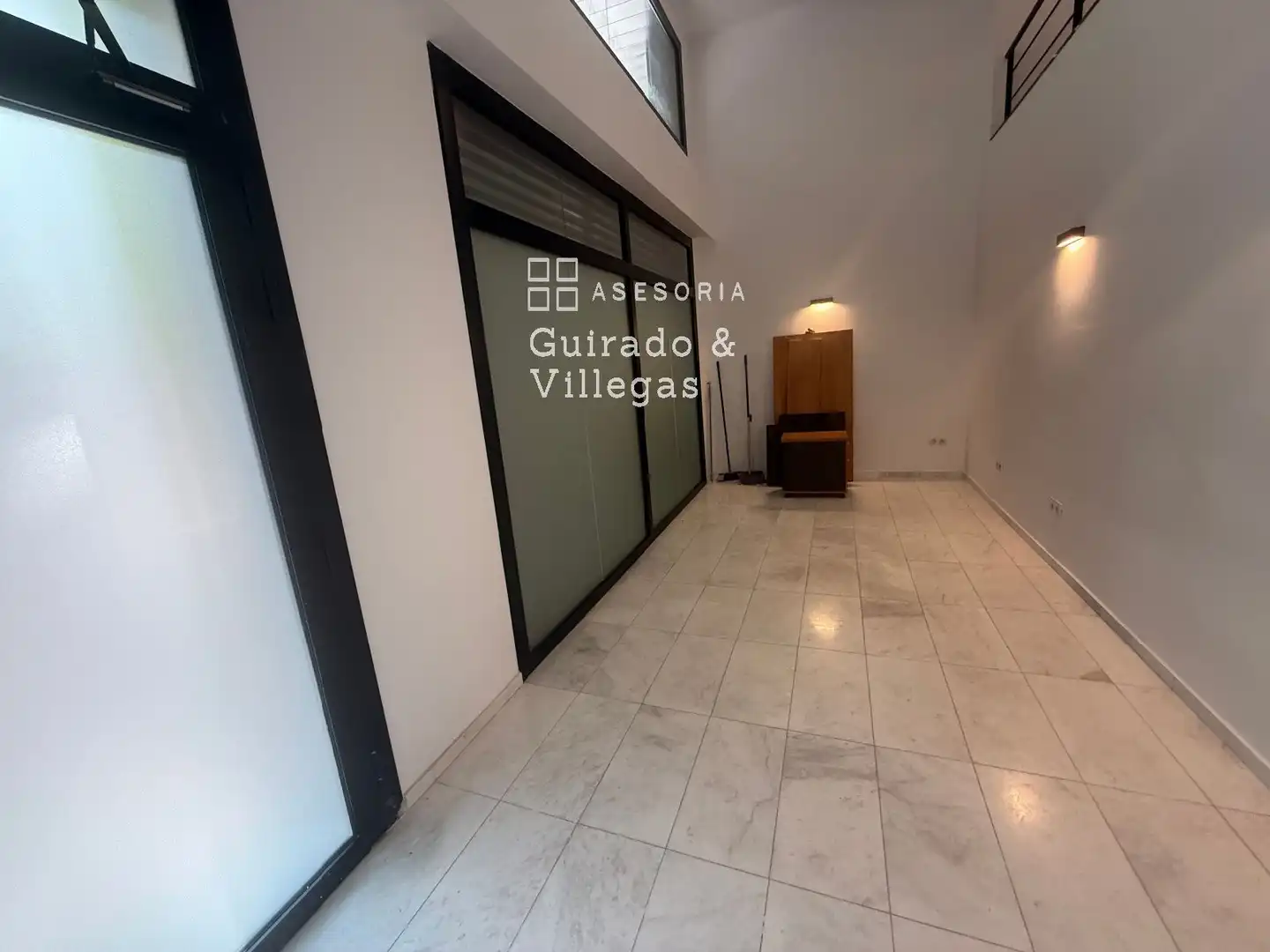 Vista exterior de Local en venta en Barcelona