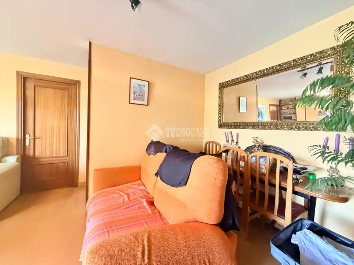 Schlafzimmer von Wohnung zum Verkauf in Madrid mit Klimaanlage, Heizung und Terrasse
