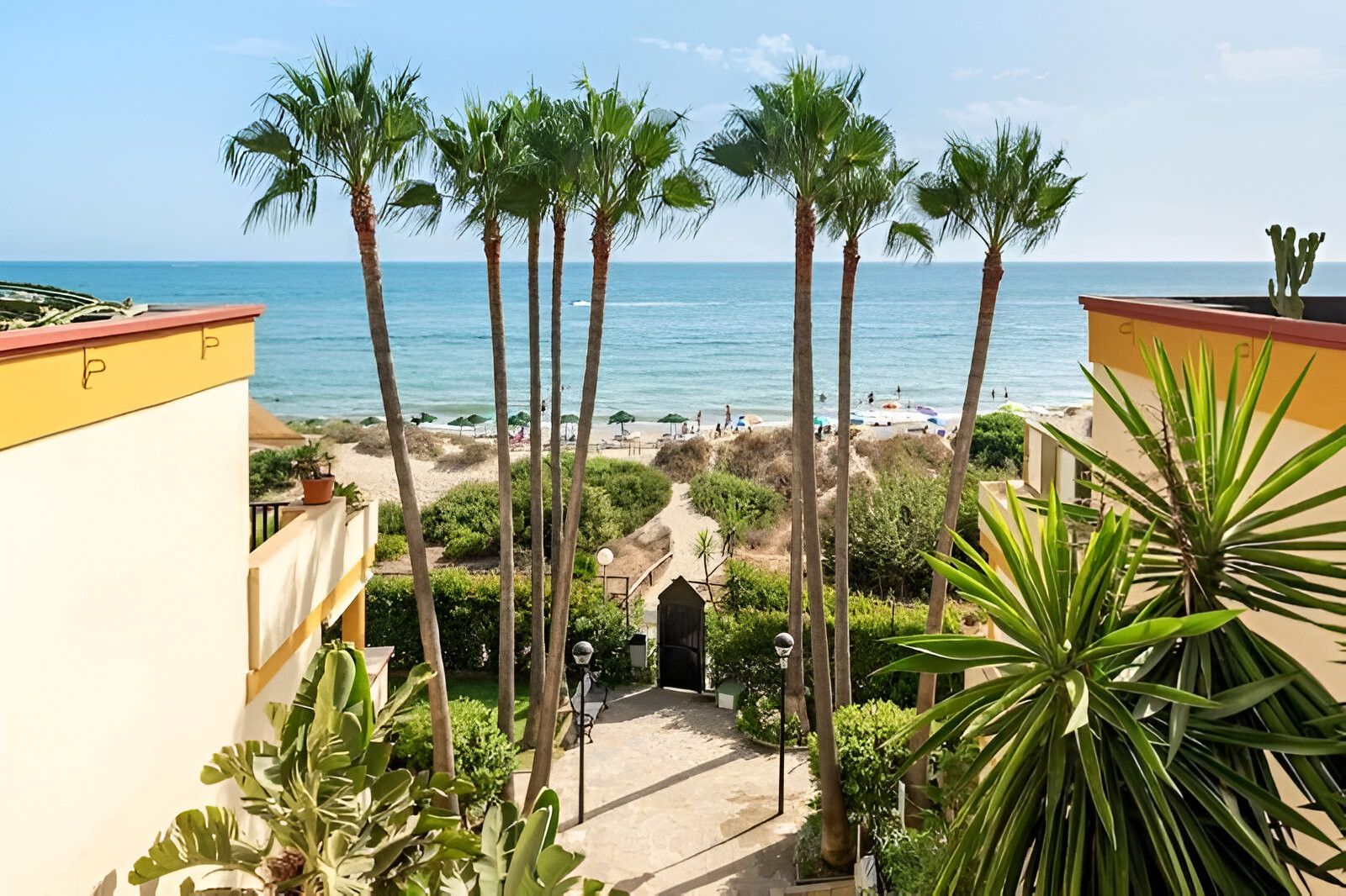 Garden of Planta baja for sale in Marbella  with Air Conditioner, Terrace and Swimming Pool