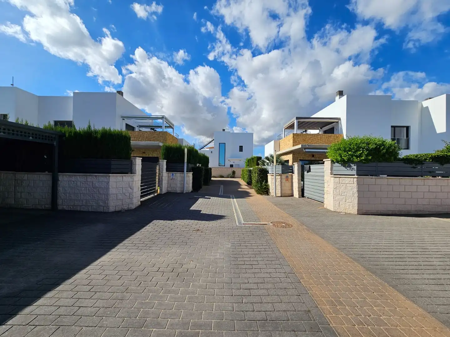 Vista exterior de Casa o chalet en venta en Rojales con Aire acondicionado, Jardín privado y Terraza