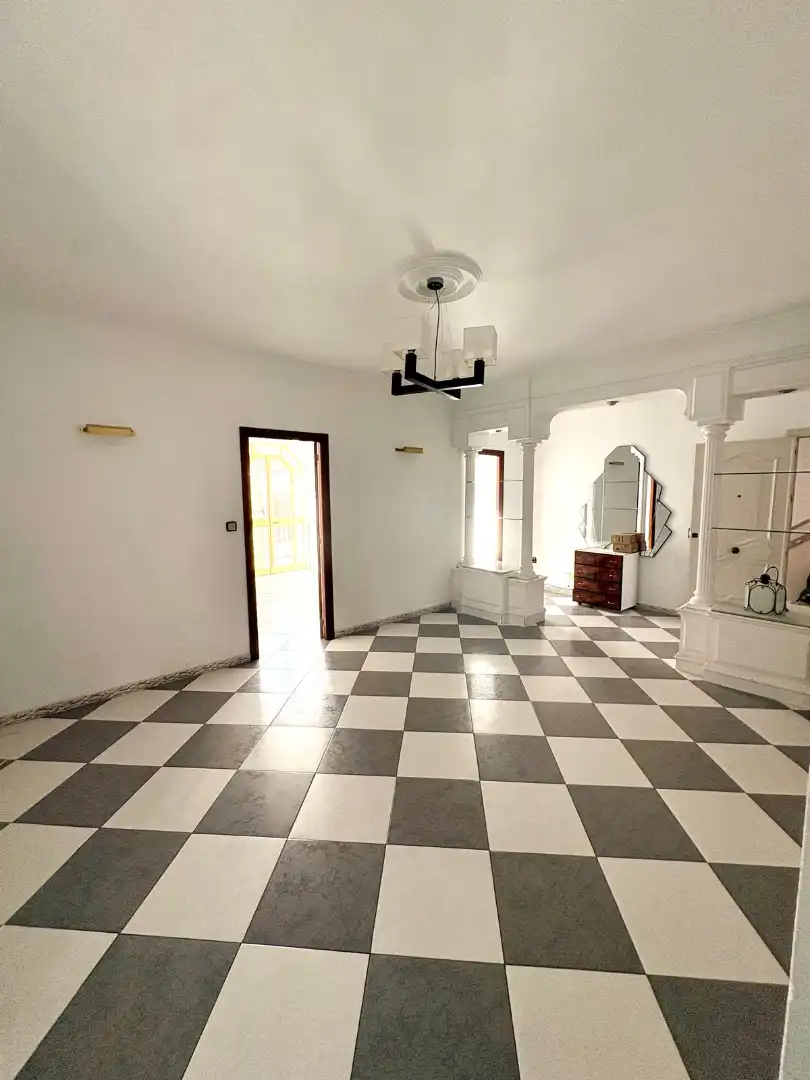 Casa adosada en venta en Alhaurín El Grande con Aire acondicionado, Amueblado y Horno