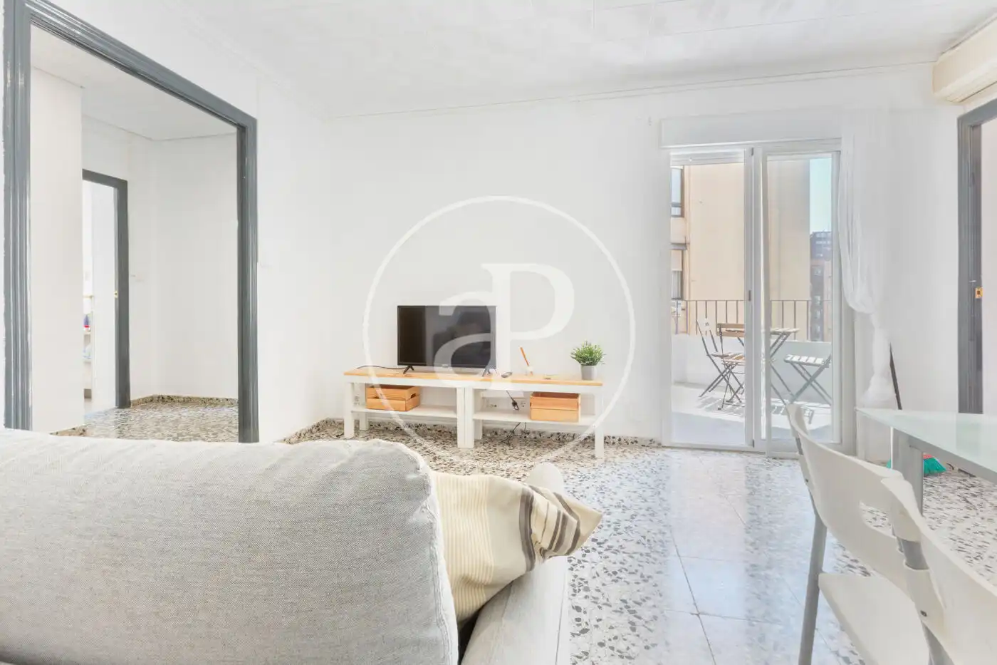 Flat for rent in Pl. Pintor Anglada, L'Illa Perduda
