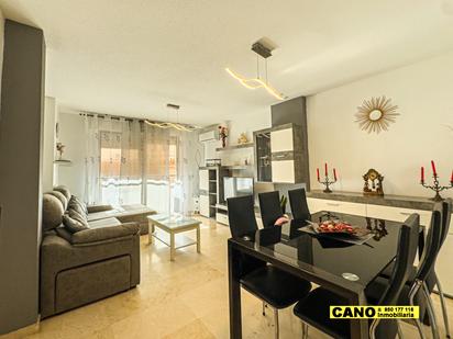 Sala d'estar de Pis en venda en  Almería Capital amb Terrassa