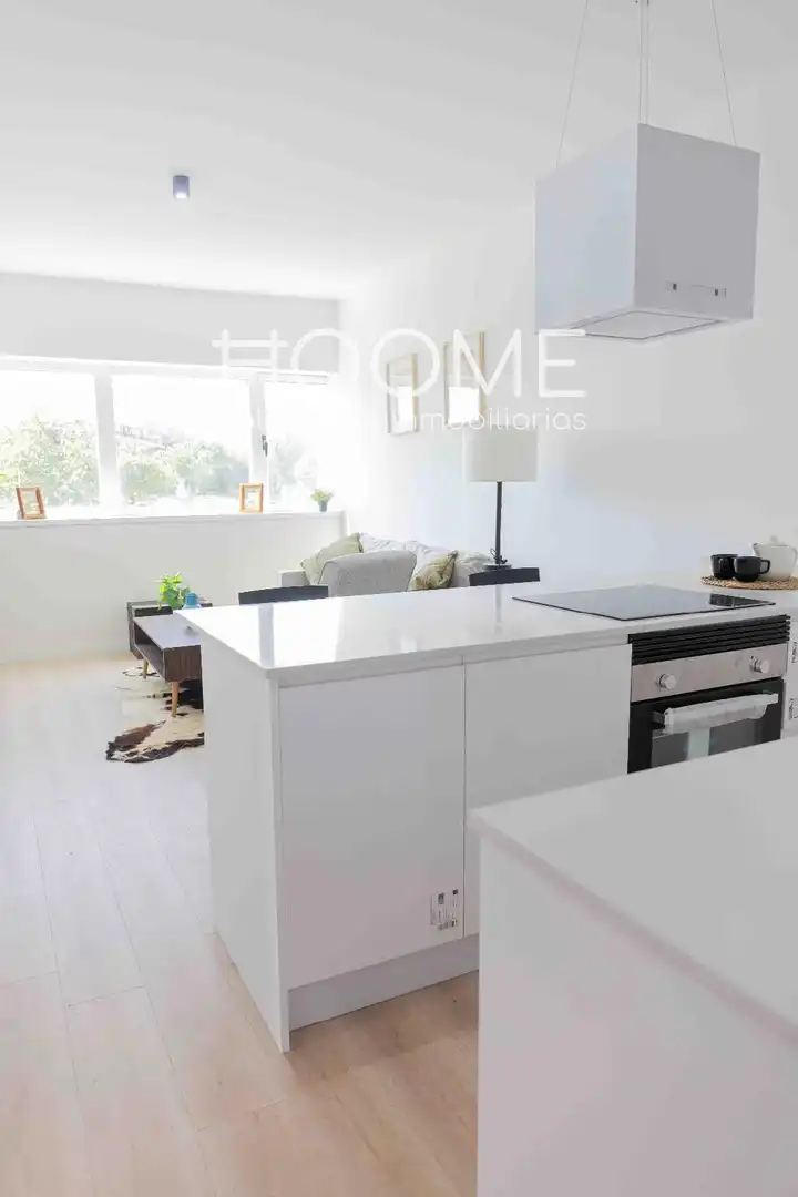Kitchen of Flat for sale in San Sebastián de los Reyes  with Air Conditioner, Heating and Parquet flooring
