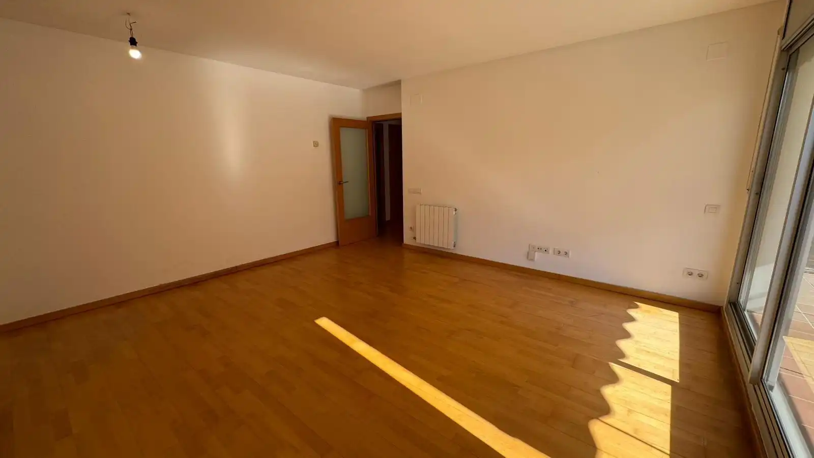 Piso en venta en Sabadell con Calefacción, Parquet y Balcón