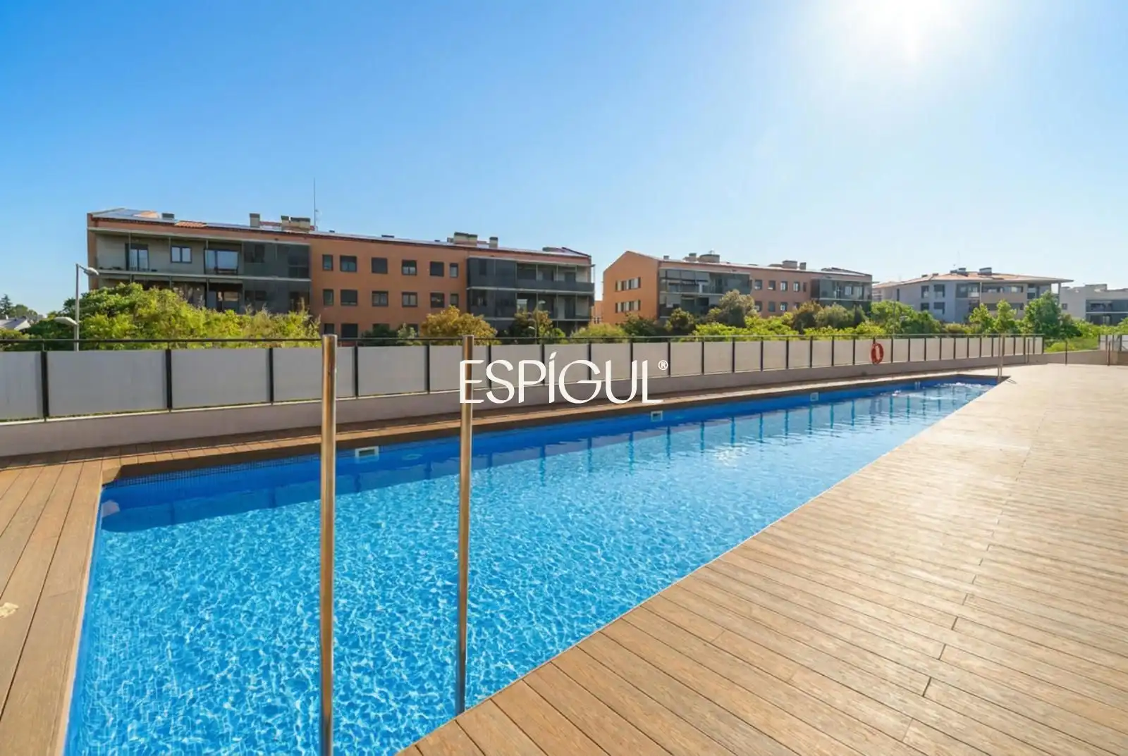 Swimming pool of Flat for sale in Sant Cugat del Vallès  with Air Conditioner, Heating and Parquet flooring