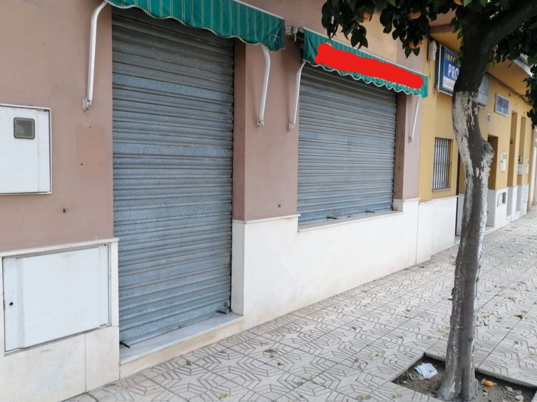 Local en venta en Guillena con Aire acondicionado