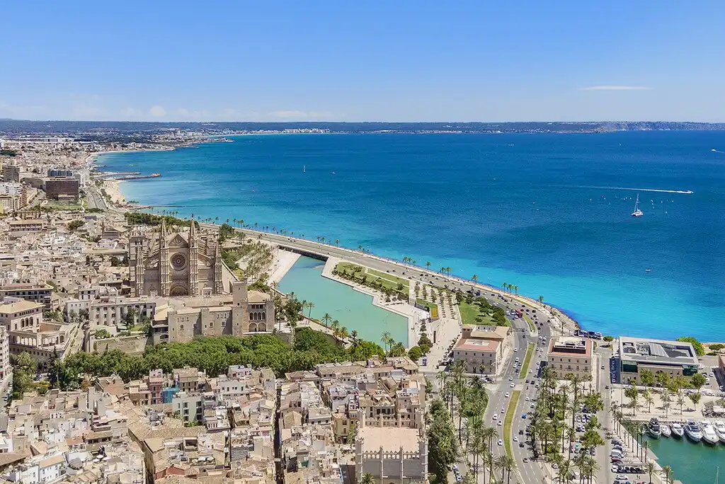 Vista exterior de Àtic en venda en  Palma de Mallorca amb Aire condicionat, Calefacció i Traster