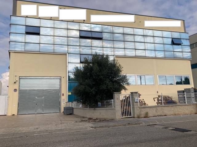 Nave industrial en Alquiler en Centre