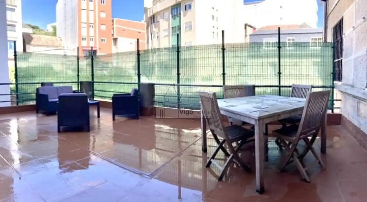 Terrassa de Pis en venda en Moaña amb Calefacció, Terrassa i Traster