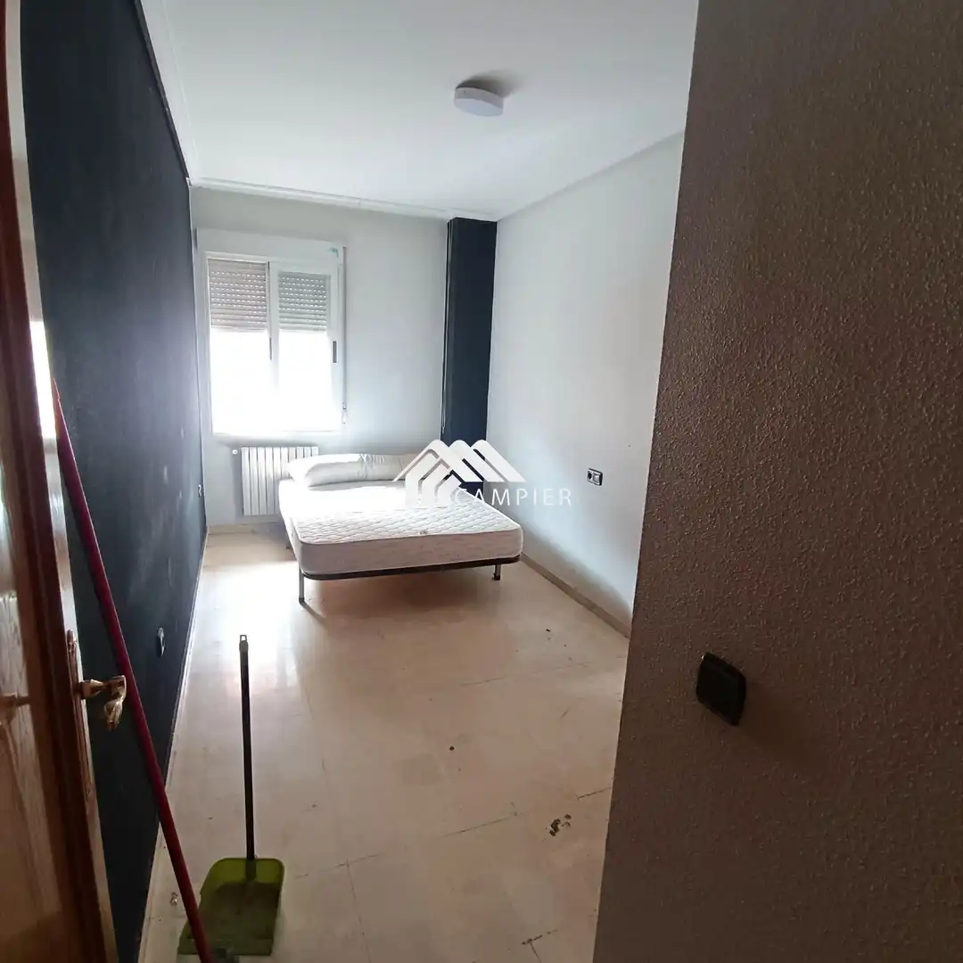 Schlafzimmer von Wohnung zum Verkauf in Albacete mit Heizung, Abstellraum und Möbliert