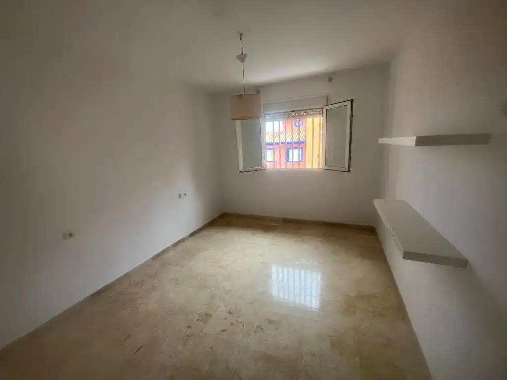 Terraced house with pool for sale in Calle Camilo José Cela, imagen 2