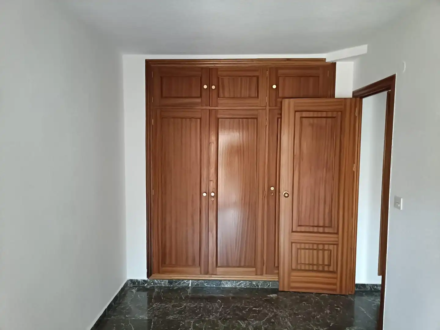 Schlafzimmer von Wohnung zur Miete in Granada mit Heizung, Privatgarten und Terrasse