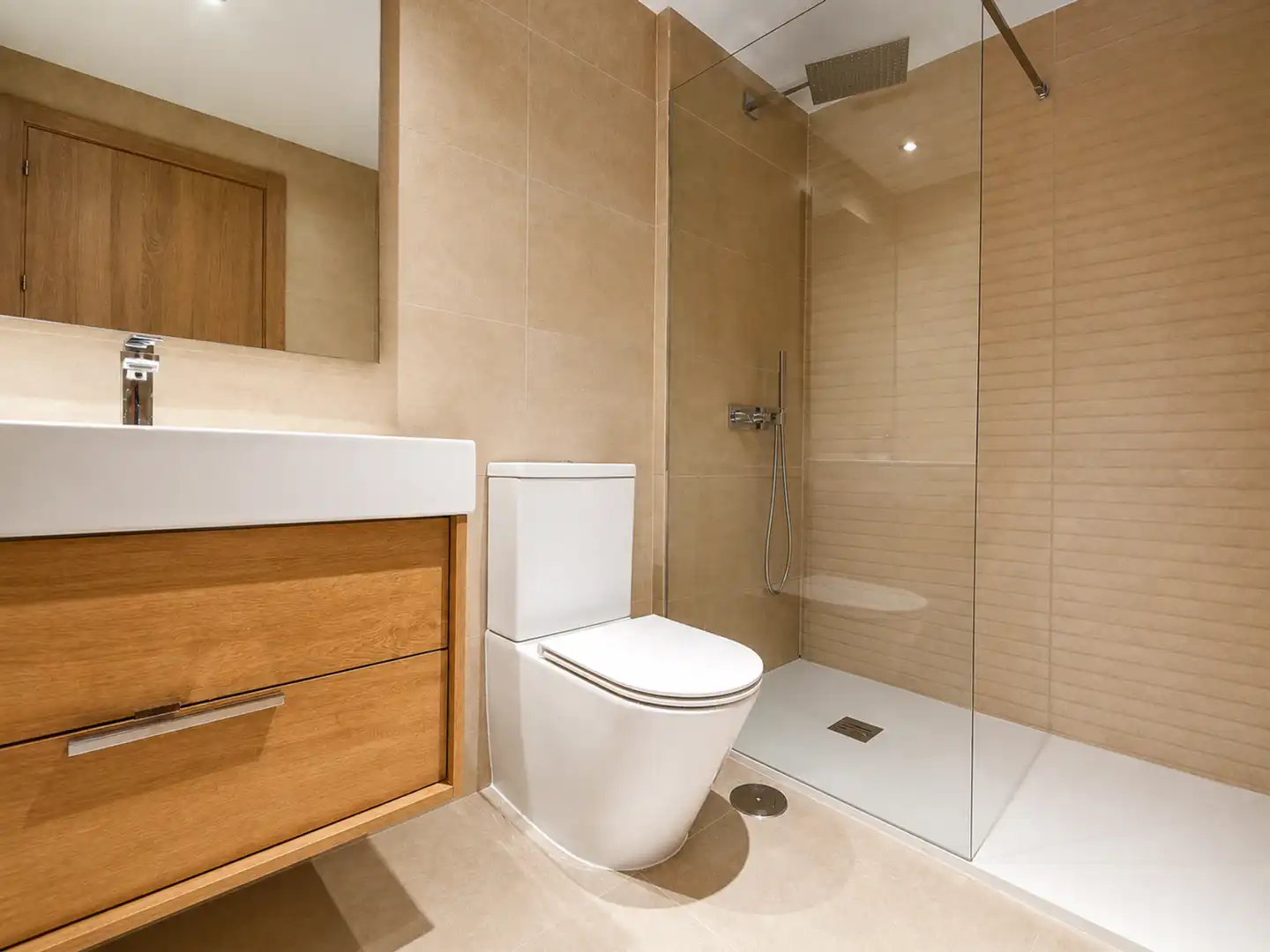 Baño de Planta baja en venta en Casares con Aire acondicionado, Jardín privado y Terraza