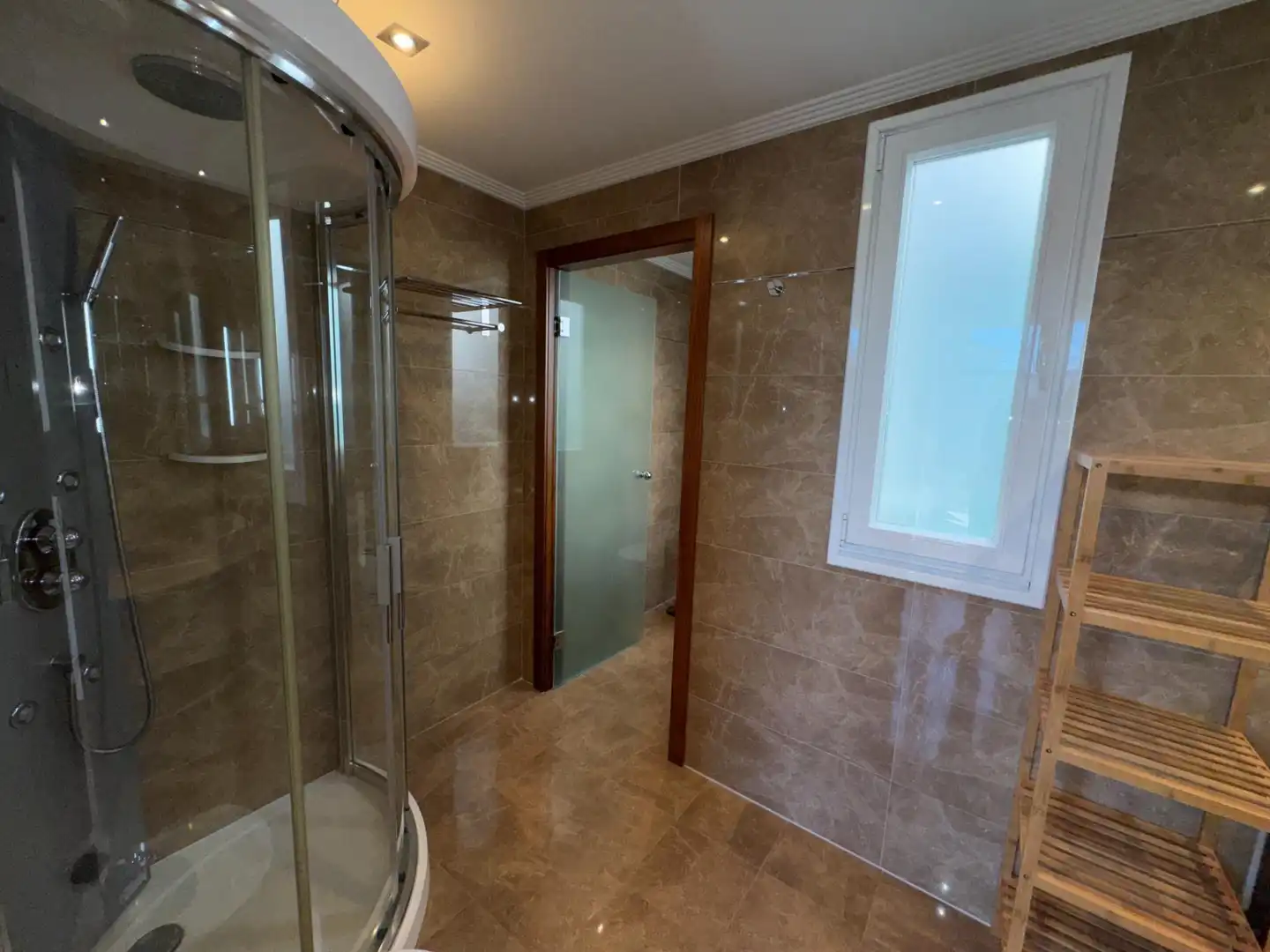 Bathroom of Duplexes for sale in Ponferrada  with Heating, Parquet flooring and Terrace