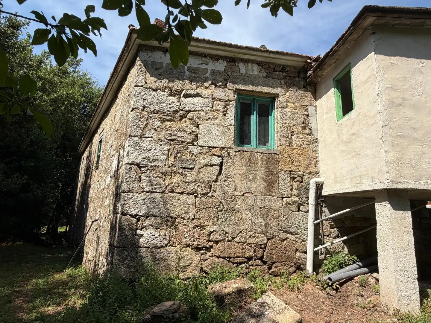 Vista exterior de Finca rústica en venda en Gomesende amb Jardí privat, Terrassa i Traster