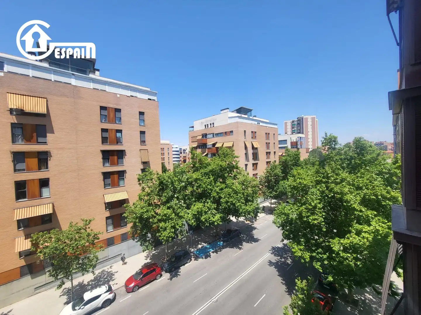 Vista exterior de Pis en venda en Madrid amb Aire condicionat, Calefacció i Jardí privat