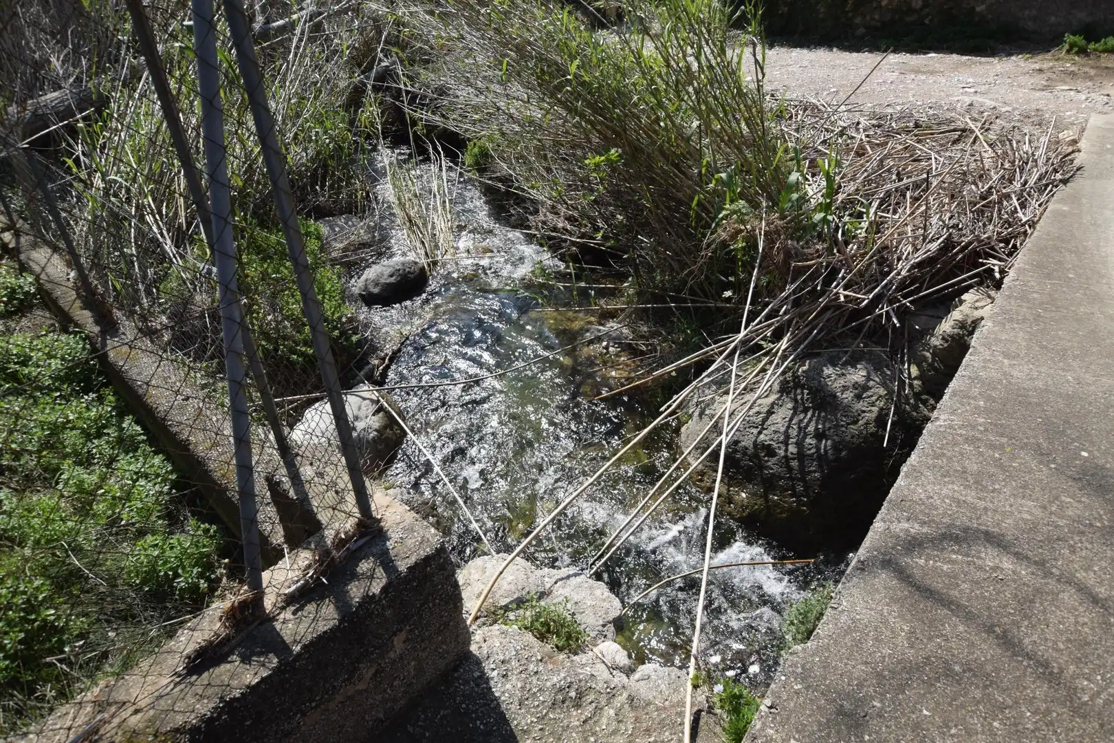 Vista exterior de Casa o xalet en venda en Alfara de Carles amb Terrassa, Traster i Piscina