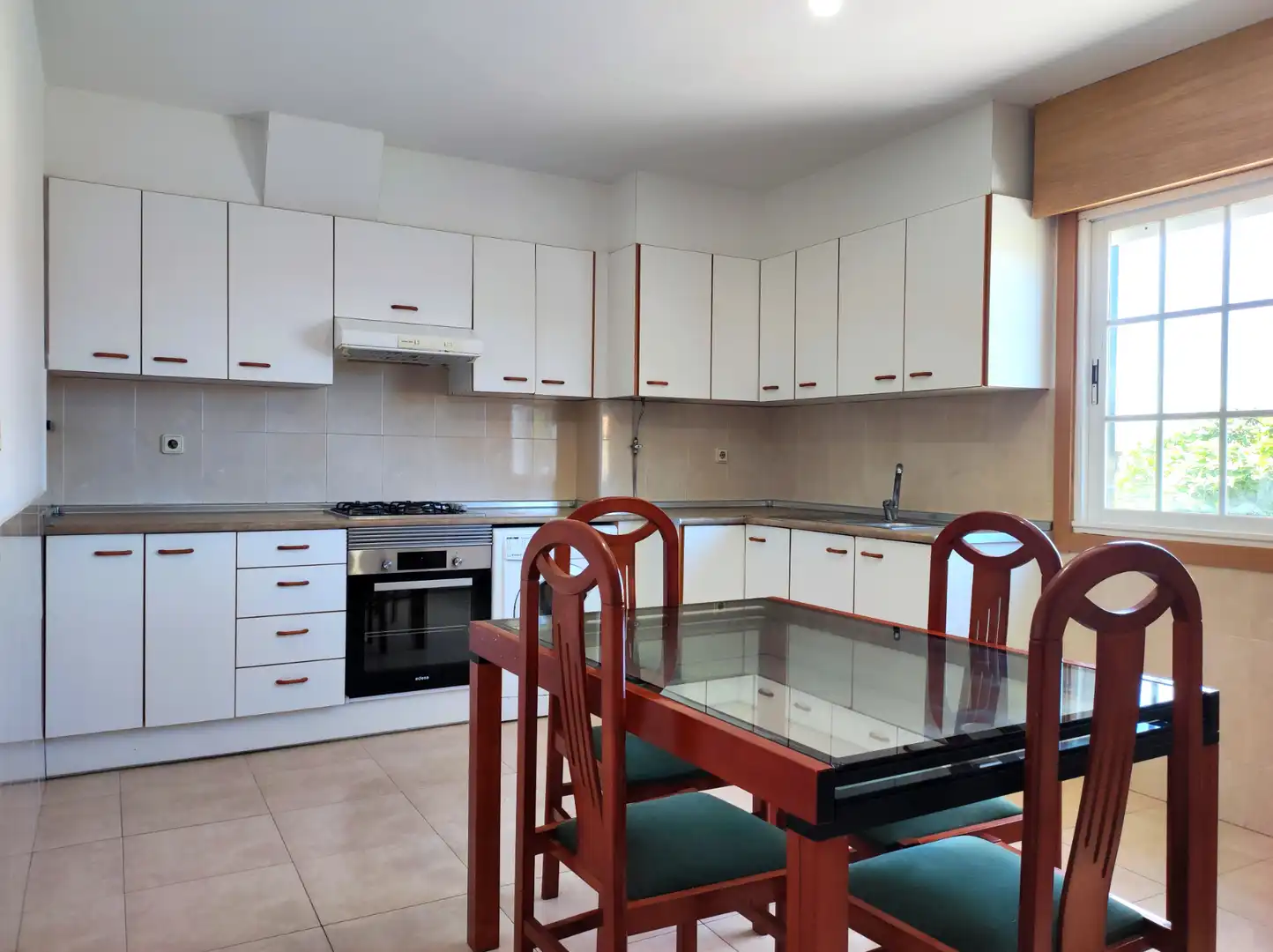 Kitchen of Houses for sale in A Laracha    with Heating, Private garden and Terrace