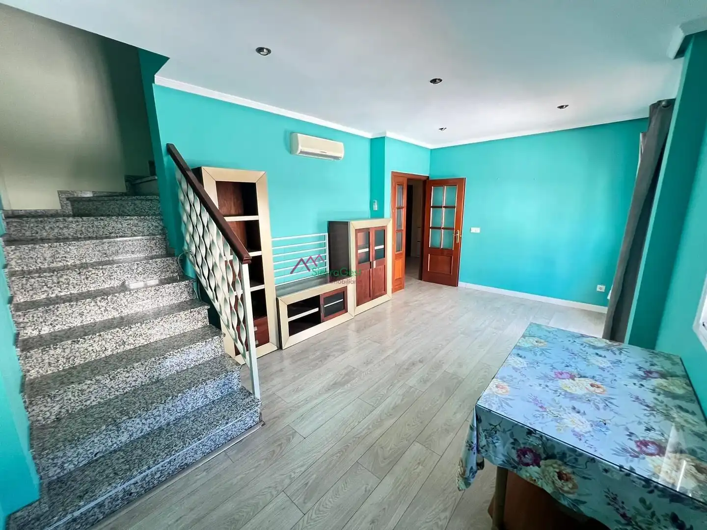Maisonette zum Verkauf in Ubrique mit Klimaanlage